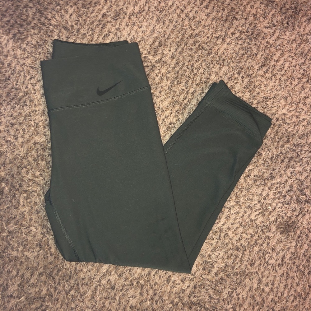 Army green Nike Dri-fit Leggings cropped (Small)